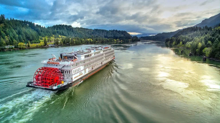 American Heritage Paddlewheeler Iconic River Cruises